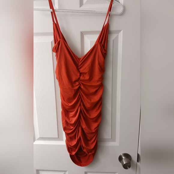 Women’s V‑Neck Spaghetti Strap Ruched Bodycon Club Party Mini Dress – Size L - Picture 6 of 6